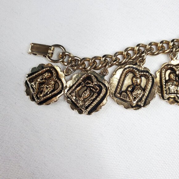 10 Ten Commandments Charm Bracelet From 1960s 7in Heavy Chain Vintage - Picture 9 of 15